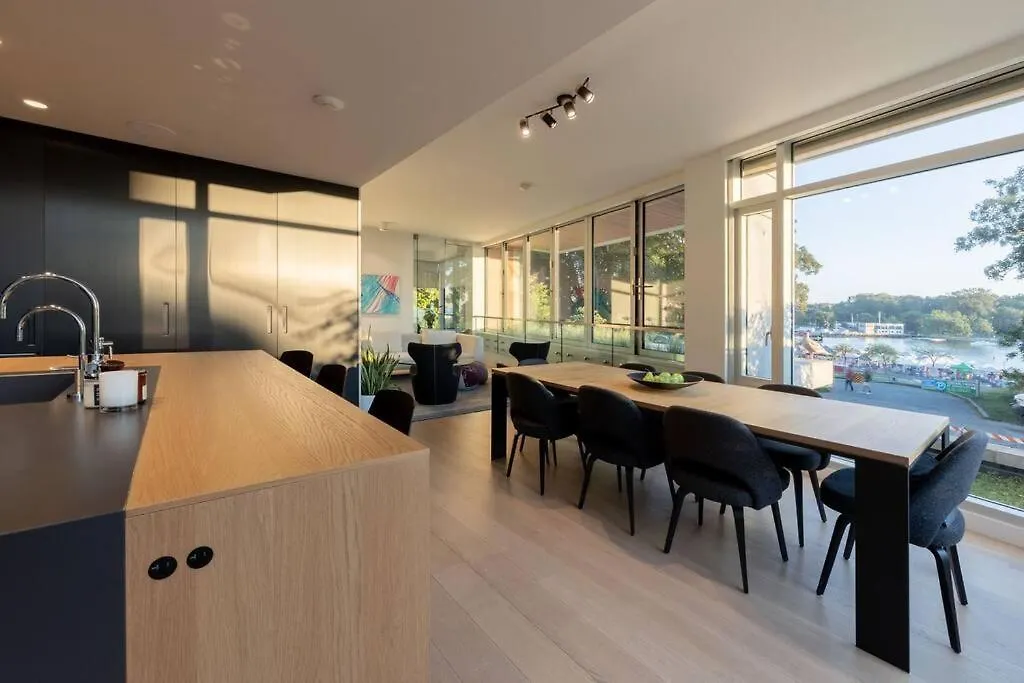 The Sunset Beach Condo Vancouver 0*,  Canada